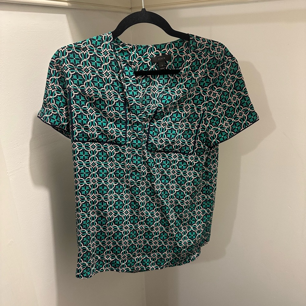 J Crew 100% Silk Green Patterned Short Sleeve Button Down